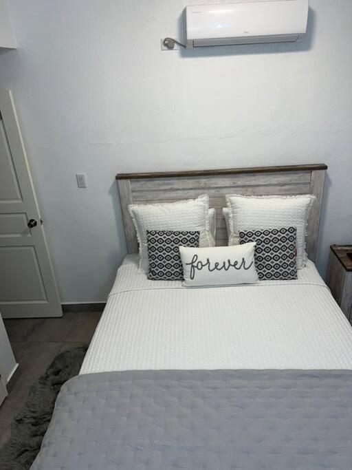 Appartement Little Cole Bay à Koolbaai Extérieur photo